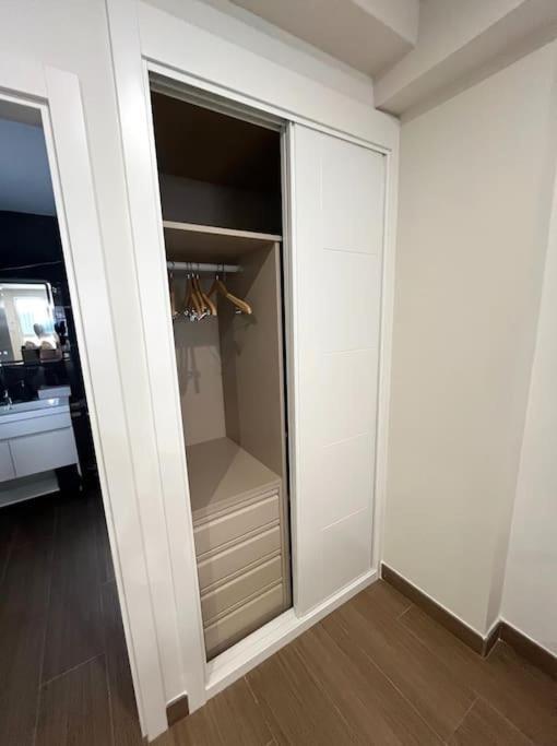 Apartamento Barajas Mercurio A Apartment Madrid Luaran gambar